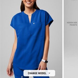 Fabletics V-Neck Short Sleeve Scrub Top in Royal Blue